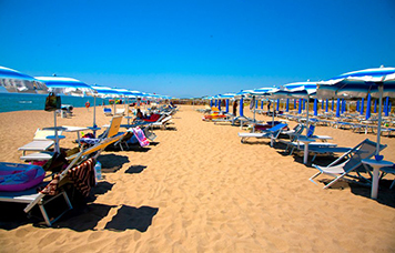 Spiaggia Hotel Delfa